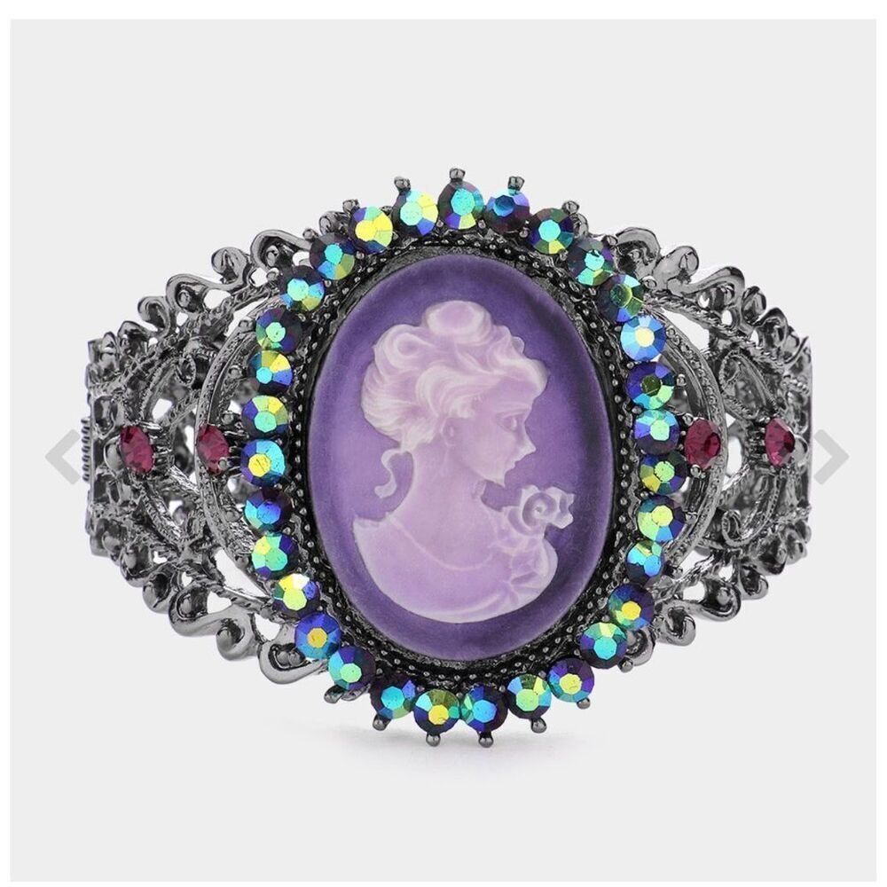 NWT Victorian Elegance by AJ purple ceramic cameo clamper bracelet. Right facing